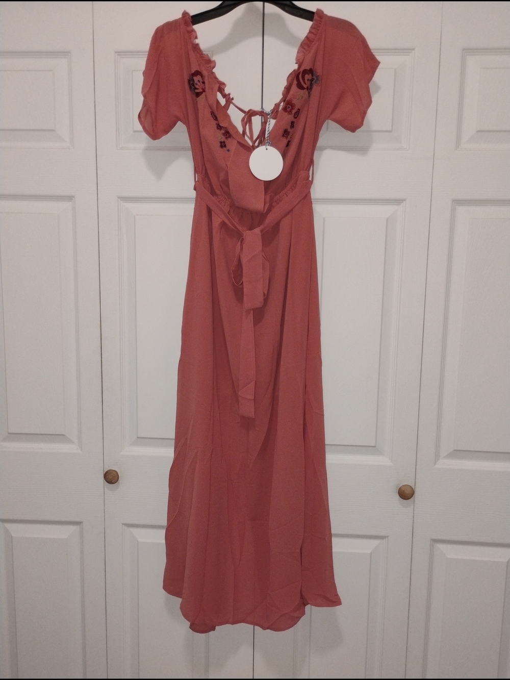 Hayden LA Women’s Dusty Rose Maxi Dress with Tie Waist Size Small New With Tags
